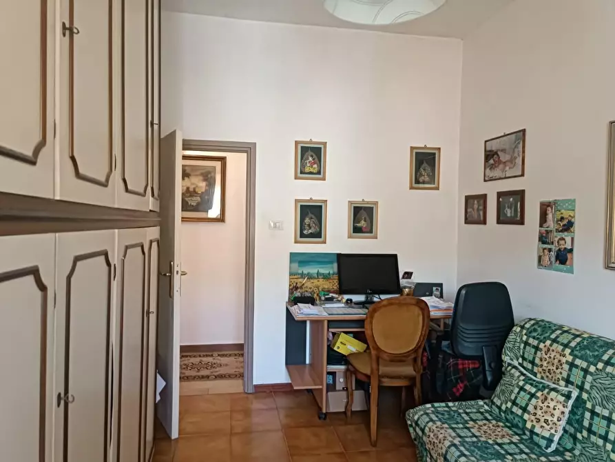 Immagine 16 di Appartamento in vendita  a Barga