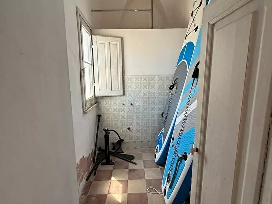 Immagine 50 di Palazzo in vendita  a Andrano