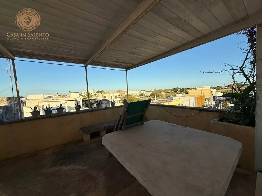 Immagine 28 di Palazzo in vendita  a Andrano