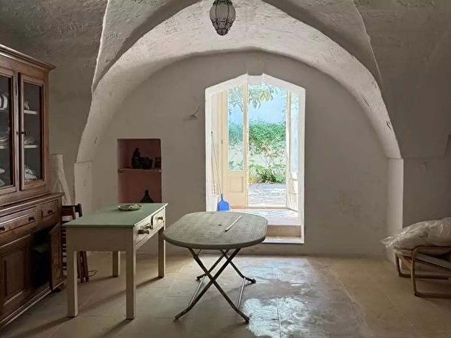 Immagine 36 di Palazzo in vendita  a Andrano