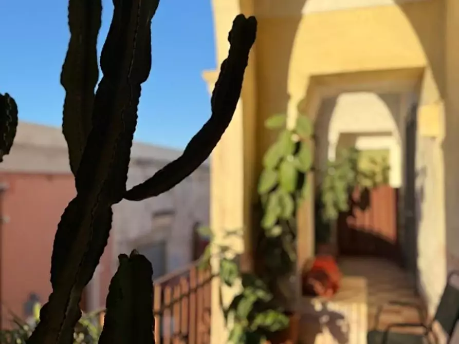 Immagine 30 di Palazzo in vendita  a Andrano