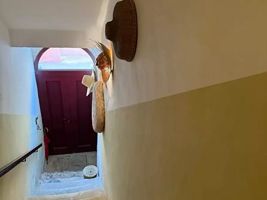 Immagine 35 di Palazzo in vendita  a Andrano