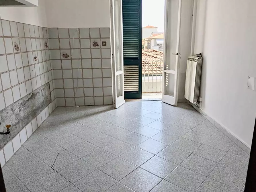 Immagine 4 di Appartamento in vendita  a Pisa