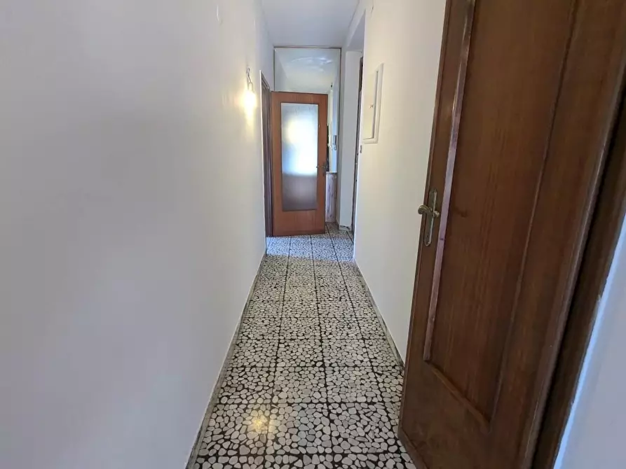 Immagine 11 di Appartamento in vendita  a Pisa