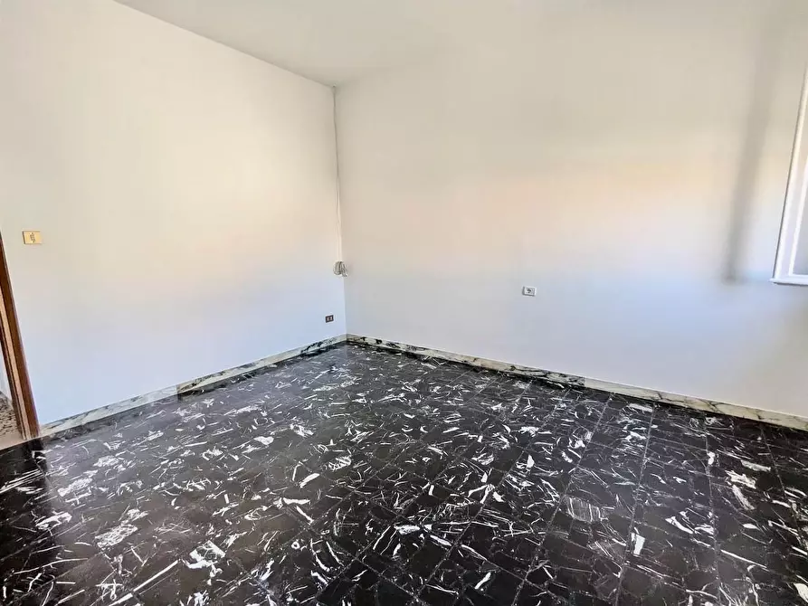 Immagine 16 di Appartamento in vendita  a Pisa