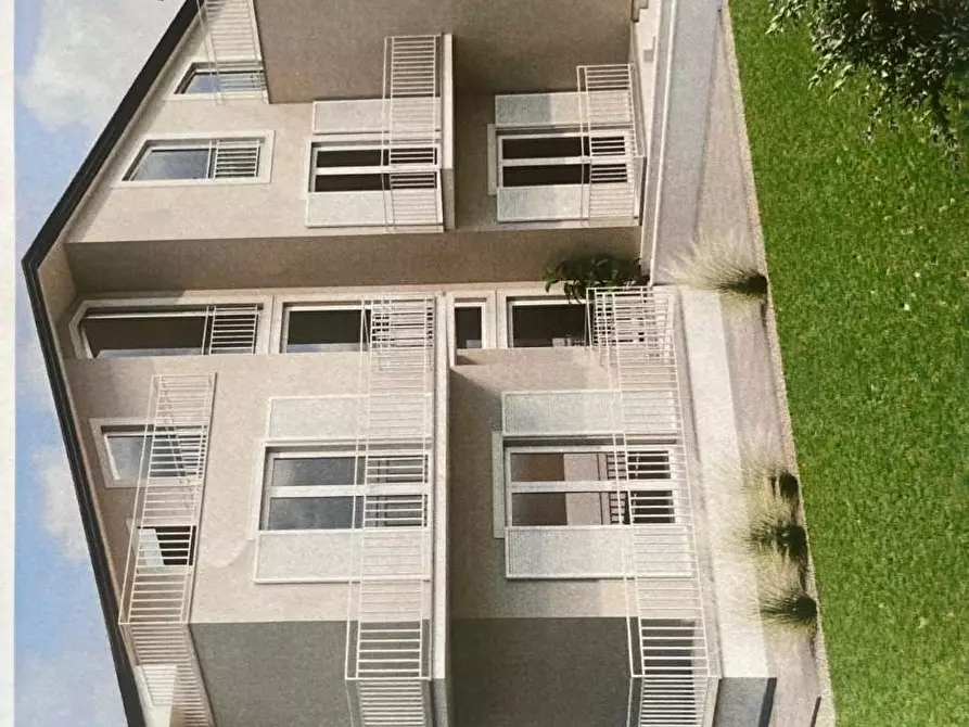 Immagine 4 di Villetta a schiera in vendita  a Carrara