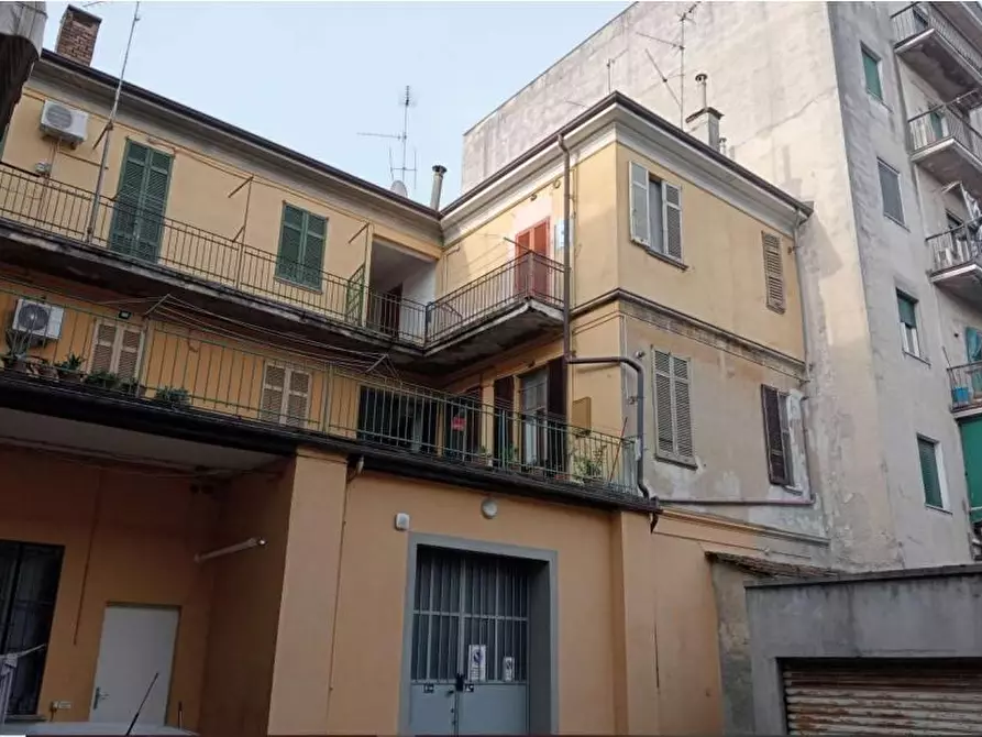 Immagine 4 di Appartamento in vendita  a Voghera