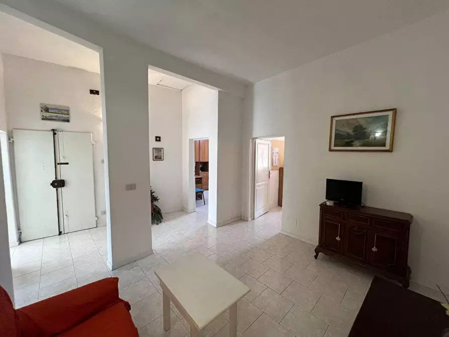 Immagine 4 di Appartamento in vendita  a Pisa