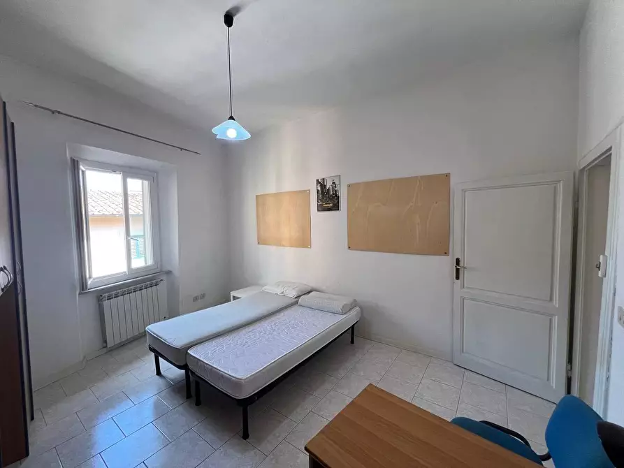 Immagine 11 di Appartamento in vendita  a Pisa