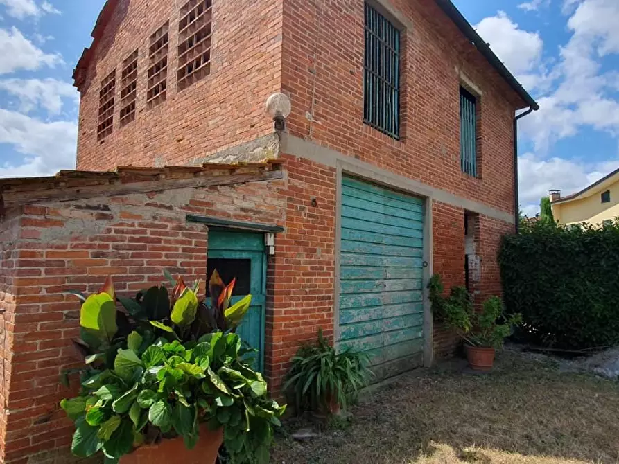 Immagine 14 di Casa indipendente in vendita  a Porcari