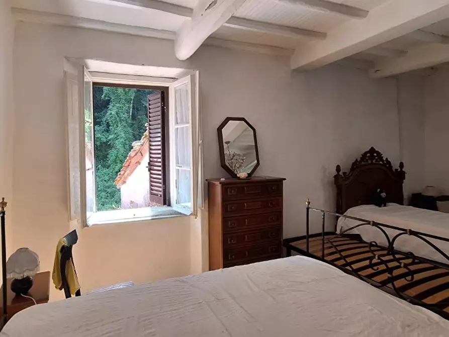 Immagine 18 di Casa colonica in vendita  a Pescaglia