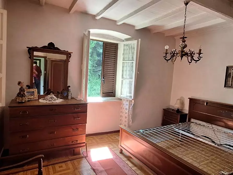 Immagine 14 di Casa colonica in vendita  a Pescaglia