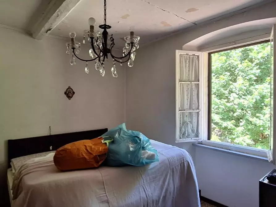 Immagine 15 di Casa colonica in vendita  a Pescaglia