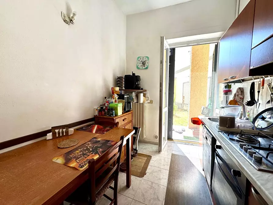 Immagine 2 di Appartamento in vendita  a Pisa