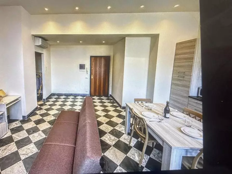 Immagine 7 di Appartamento in affitto  a Carrara