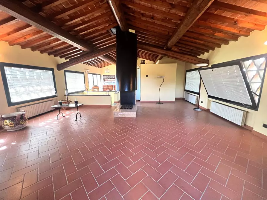 Immagine 10 di Villa in vendita  a Lastra A Signa