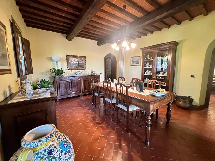 Immagine 34 di Villa in vendita  a Lastra A Signa