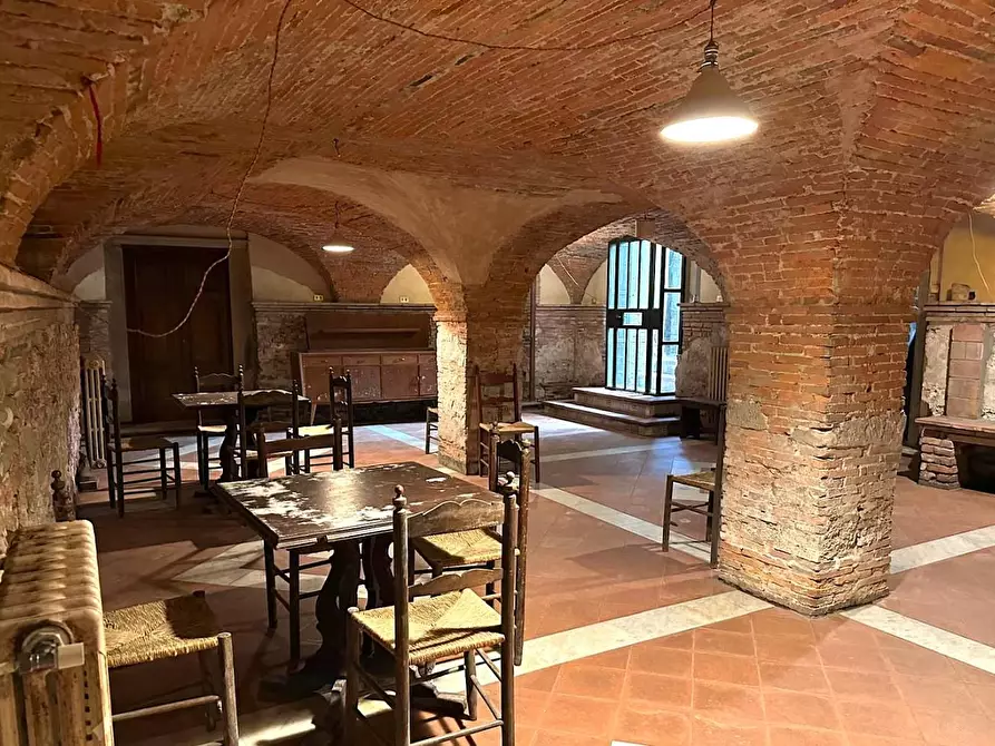 Immagine 43 di Appartamento in vendita  a Lucca