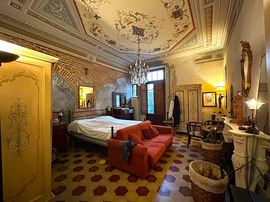 Immagine 28 di Appartamento in vendita  a Lucca