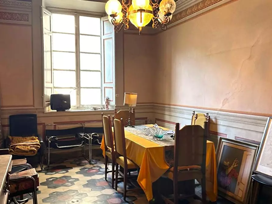 Immagine 10 di Appartamento in vendita  a Lucca