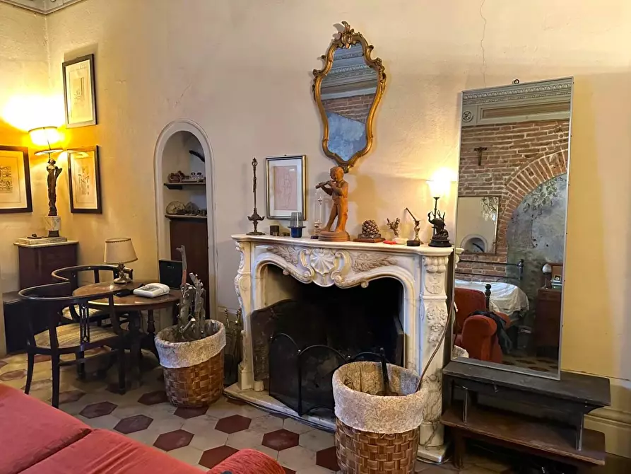 Immagine 26 di Appartamento in vendita  a Lucca