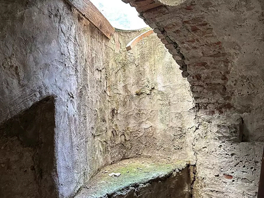 Immagine 54 di Appartamento in vendita  a Lucca