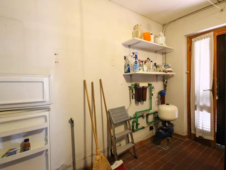 Immagine 16 di Villa in vendita  a Lucca