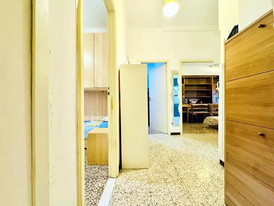 Immagine 2 di Appartamento in vendita  a Massa