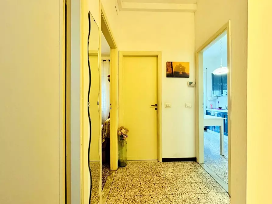 Immagine 4 di Appartamento in vendita  a Massa