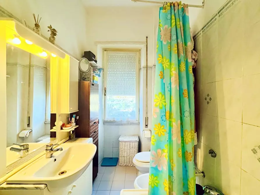 Immagine 21 di Appartamento in vendita  a Massa