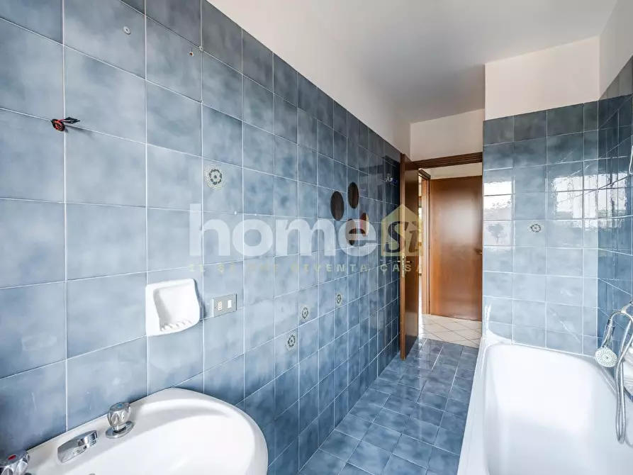 Immagine 15 di Appartamento in vendita  a Montecchio Emilia