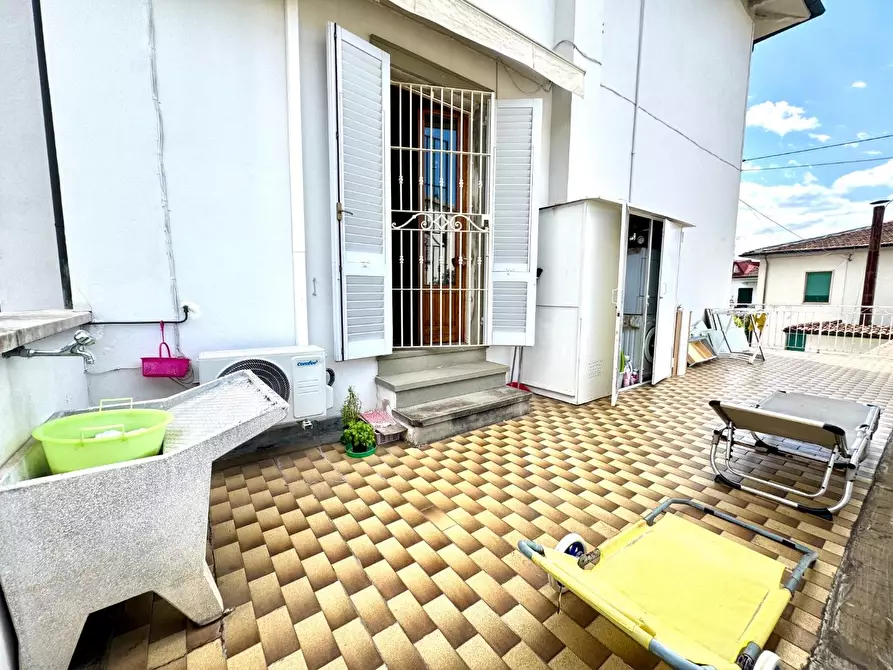 Immagine 11 di Appartamento in vendita  a Empoli