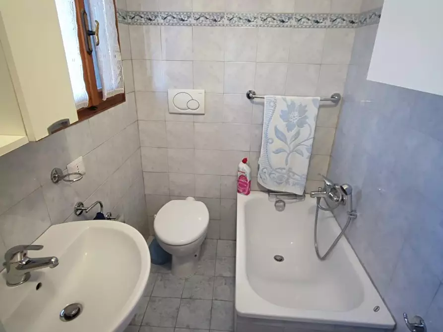 Immagine 25 di Casa colonica in vendita  a Volterra