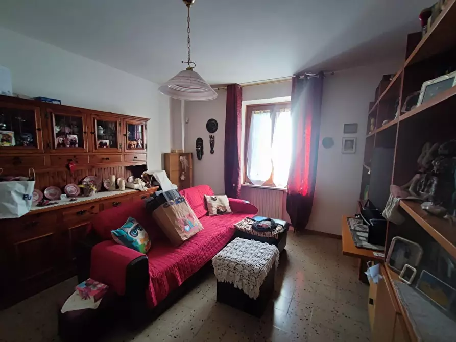 Immagine 26 di Casa colonica in vendita  a Volterra