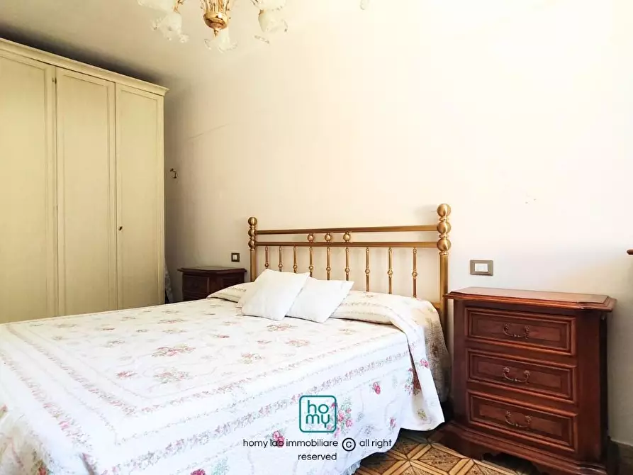 Immagine 5 di Appartamento in vendita  a Carrara