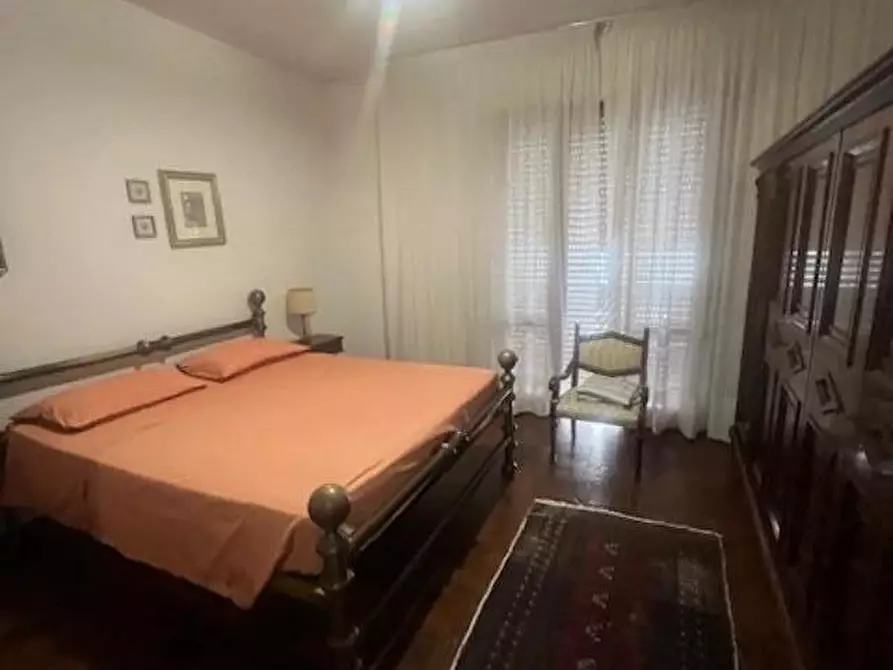 Immagine 18 di Appartamento in vendita  a Carrara