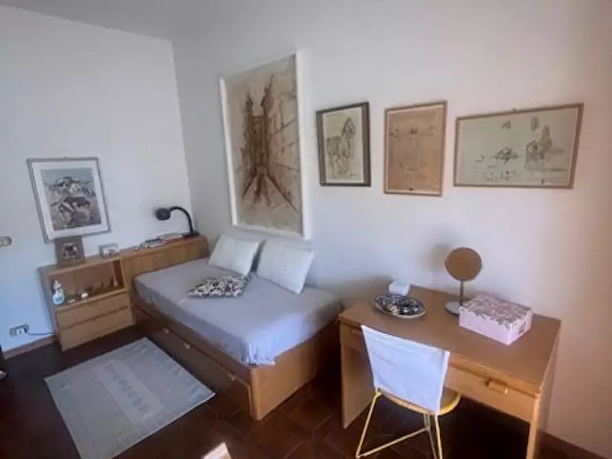 Immagine 11 di Appartamento in vendita  a Carrara