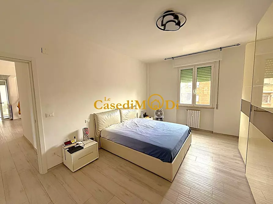 Immagine 18 di Appartamento in vendita  a Livorno