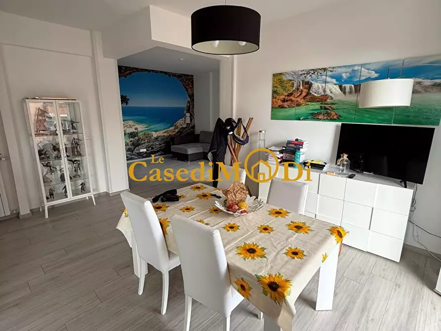 Immagine 11 di Appartamento in vendita  a Livorno