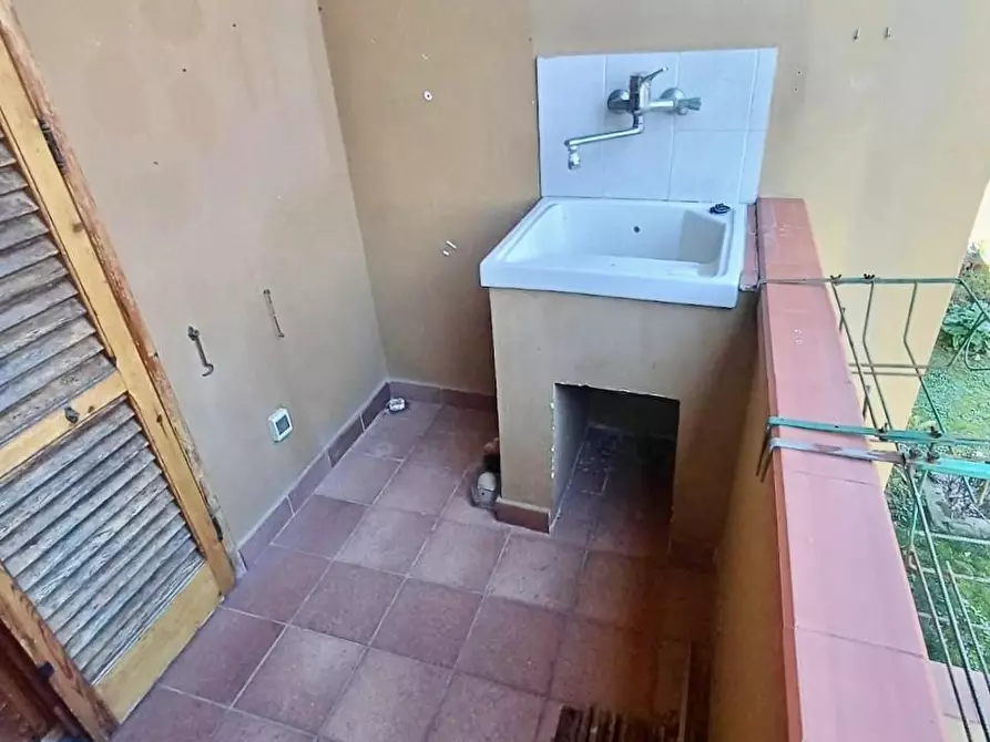 Immagine 16 di Villetta a schiera in vendita  a Calci