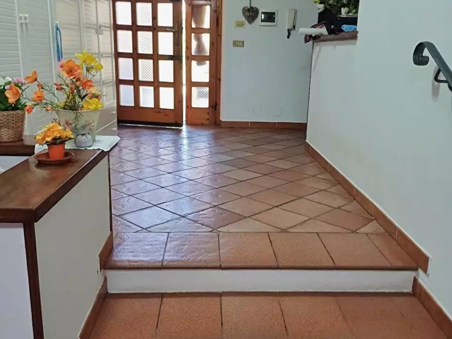 Immagine 47 di Villetta a schiera in vendita  a Calci