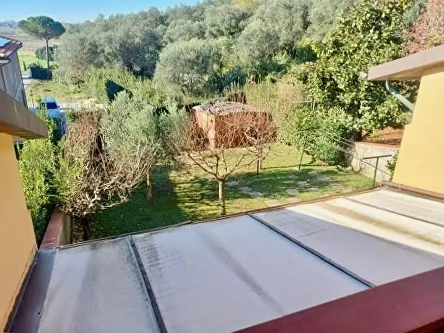 Immagine 25 di Villetta a schiera in vendita  a Calci