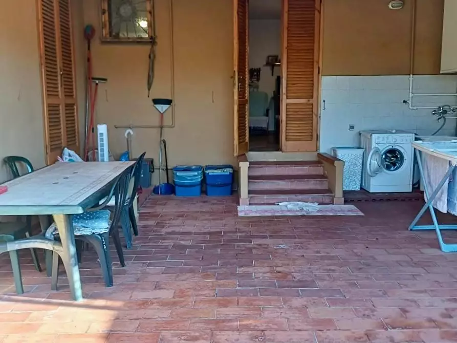 Immagine 40 di Villetta a schiera in vendita  a Calci