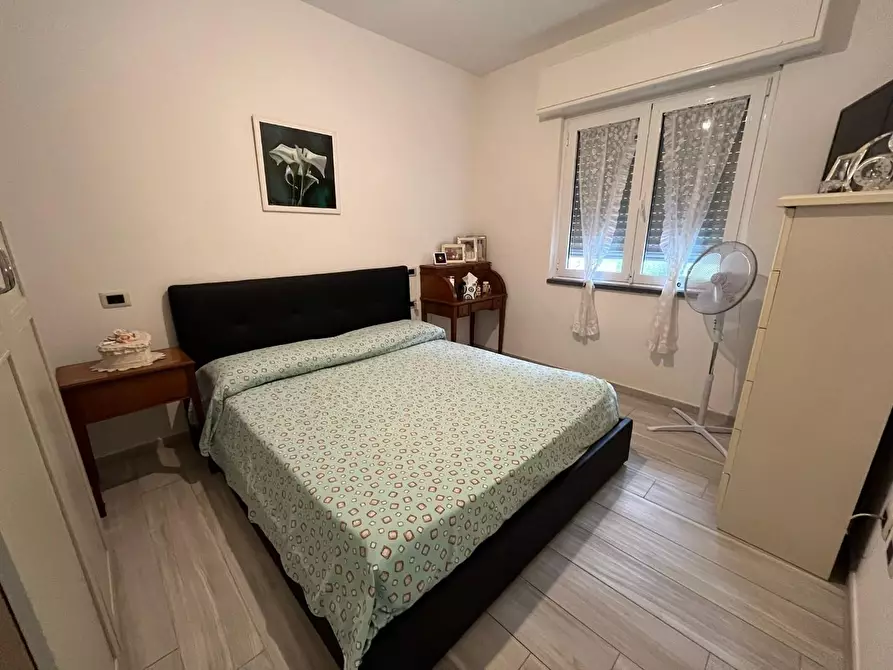 Immagine 29 di Villa in vendita  a Massa