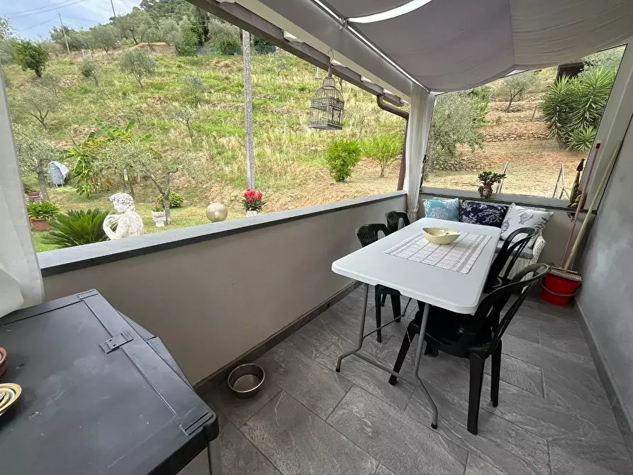 Immagine 15 di Villa in vendita  a Massa