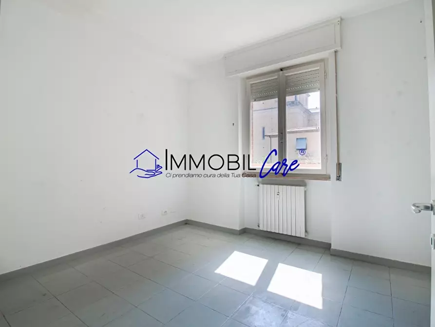 Immagine 4 di Appartamento in vendita  a Livorno