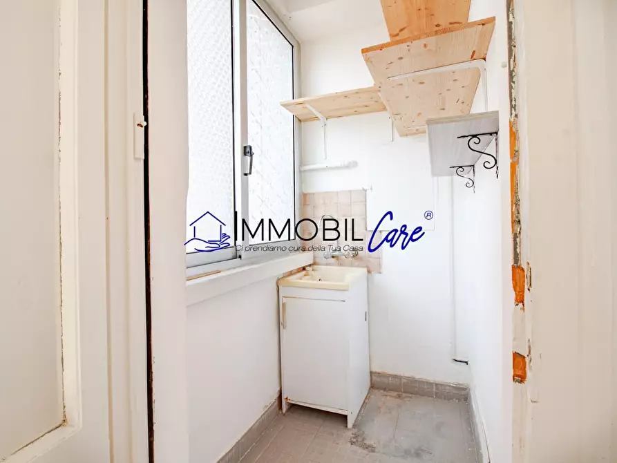 Immagine 7 di Appartamento in vendita  a Livorno