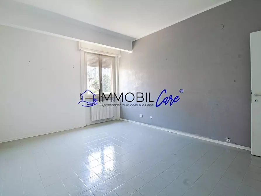 Immagine 10 di Appartamento in vendita  a Livorno