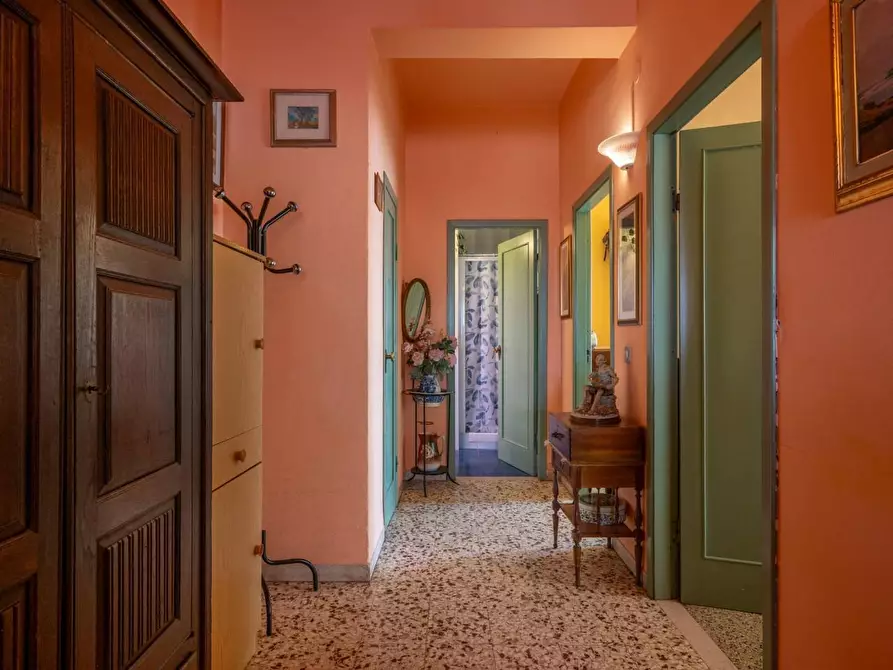 Immagine 11 di Appartamento in vendita  a Bientina