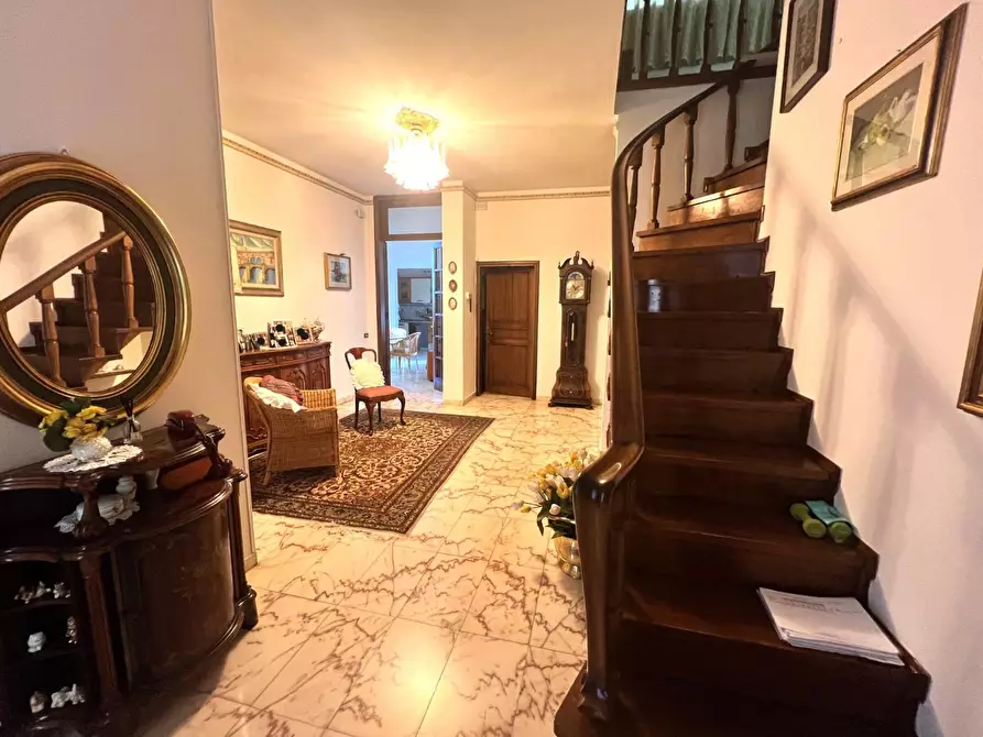 Immagine 35 di Villa in vendita  a Montelupo Fiorentino